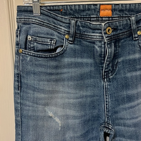 Hugo Boss - Picture 4 of 12